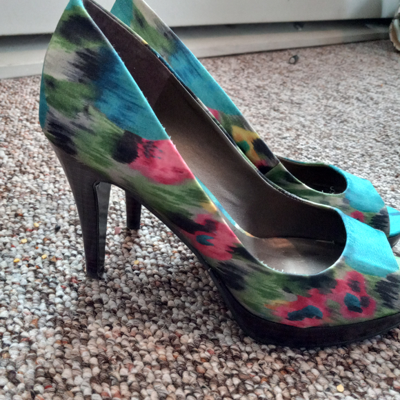 Bandolino Shoes - Bandolino Open Toed Pumps